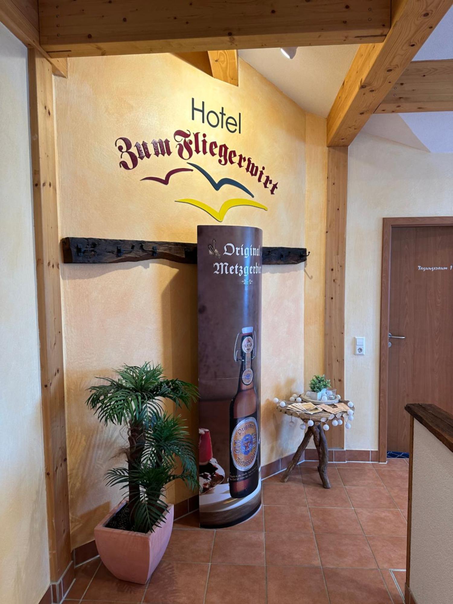 Hotel Zum Fliegerwirt Mengen Exterior foto